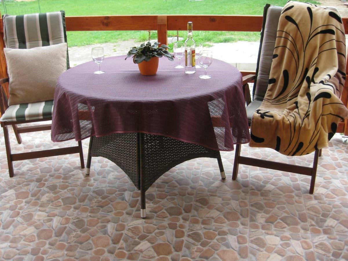 Apartmany Vcelka Hranice u Novych Hradu ภายนอก รูปภาพ